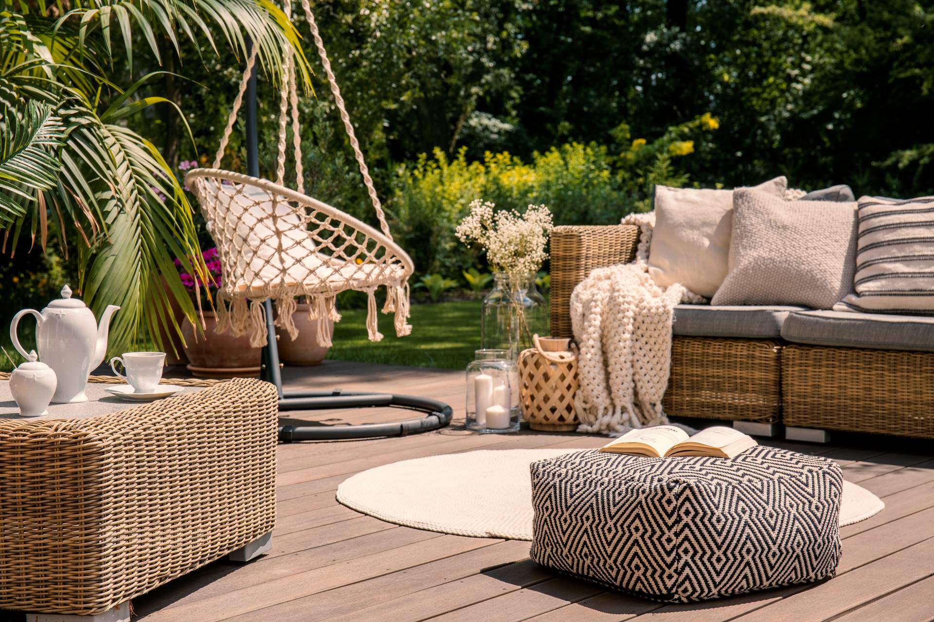 Enhance Your Outdoor Living Space with the Best Furniture Bargains in Melbourne